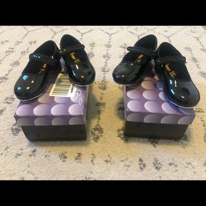 Toddler tap shoes